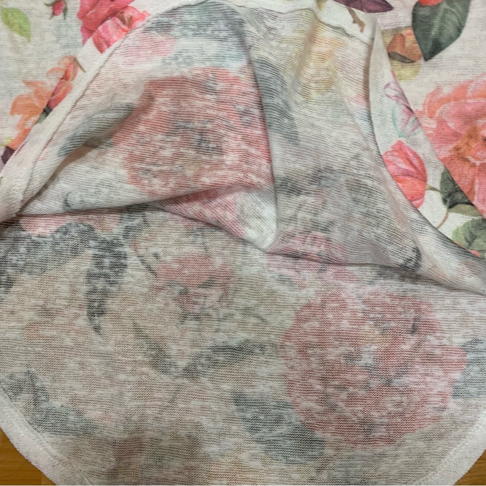 Floral mock neck tank top - Picture 7 of 10